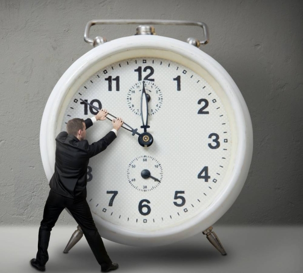 موعد تطبيق التوقيت الصيفي موعد تطبيق التوقيت الصيفي